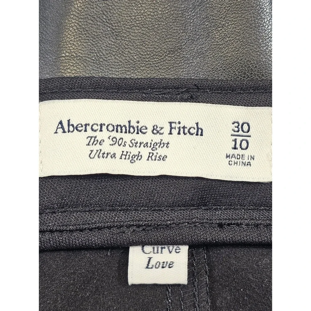 Abercrombie & Fitch waist 16